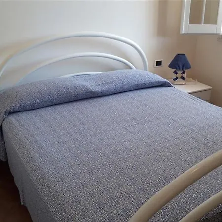 בית נופש Villetta Mare E Palme *